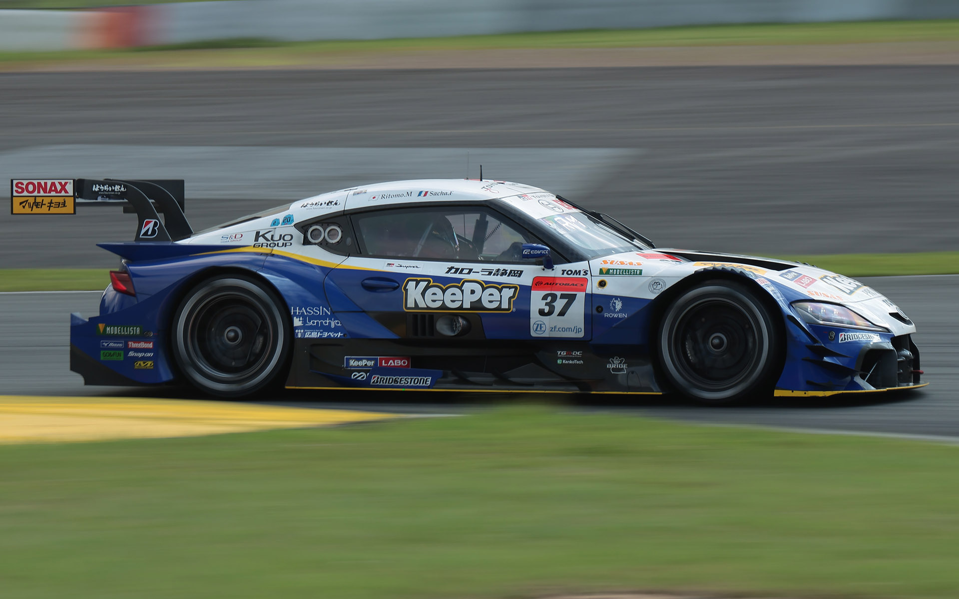 SUPER GT第4戦富士、37号車 KeePer TOM'S GR Supraが99ラップの耐久戦