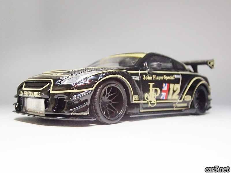 MINI GTの1/64LB☆WORKS、NISSAN R35GT-RのJPSカラーミニカー | 車×3