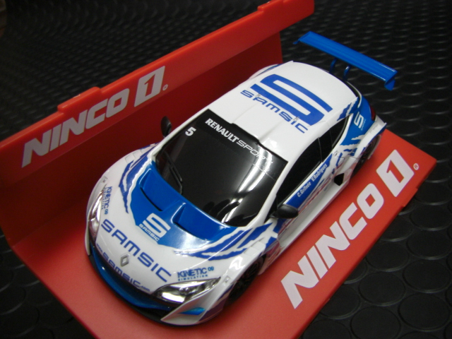 NINCO 1/32 ｽﾛｯﾄｶｰ ◇RENAULT MEGANE TROPHY #5/SIMTEC ☆メガーヌは
