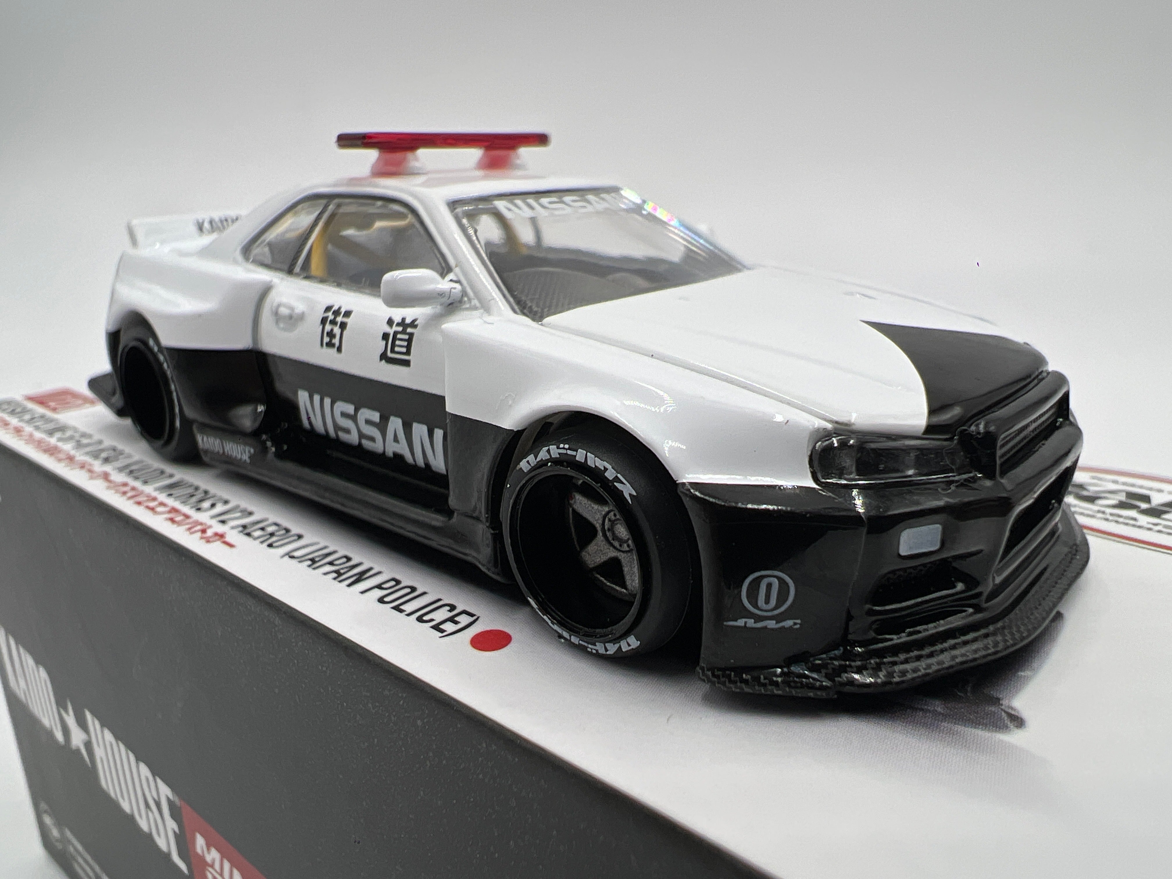 Mini GT x Kaido House #120 Nissan Skyline GT-R R34 Kaido Works V2