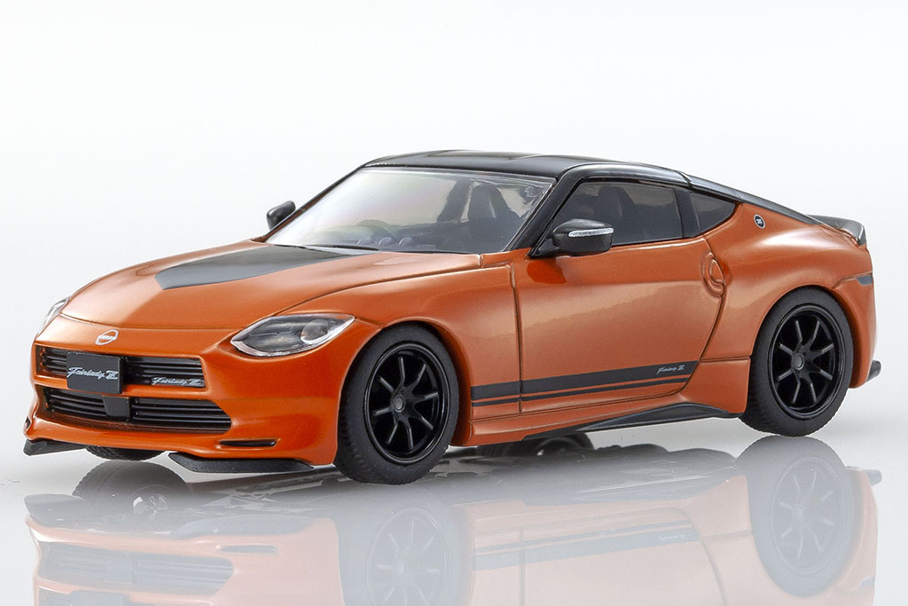 大好評のKYOSHO MINI CAR & BOOKに あのRZ34 CUSTOMIZED EDITIONが登場
