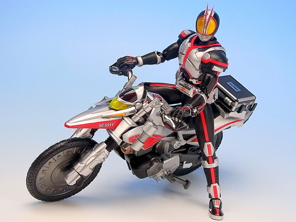 S.H.フィギュアーツ オートバジン & 仮面ライダーファイズセット
