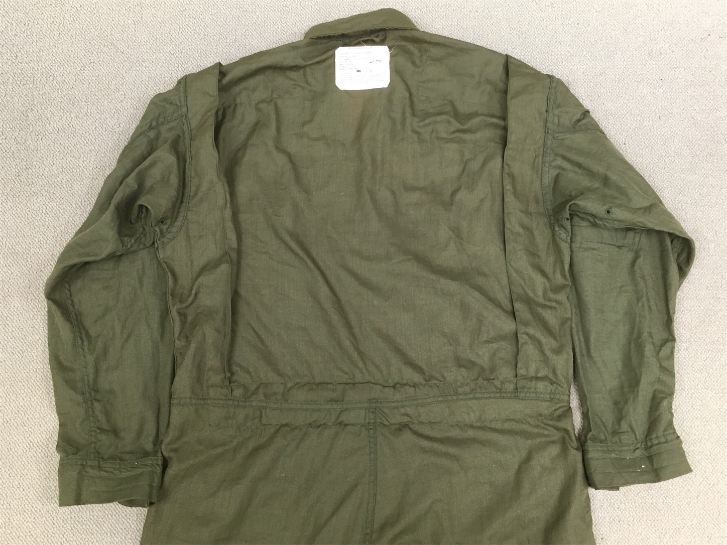 日射による褪色あり！【アメリカの軍服】海軍難燃パイロットスーツFRP