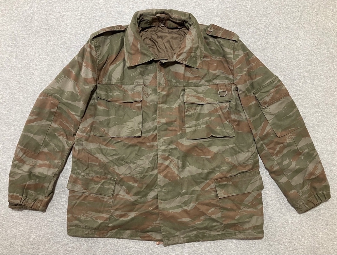 暗い色調です！【セルビアの軍服】陸軍迷彩フィールドジャケット