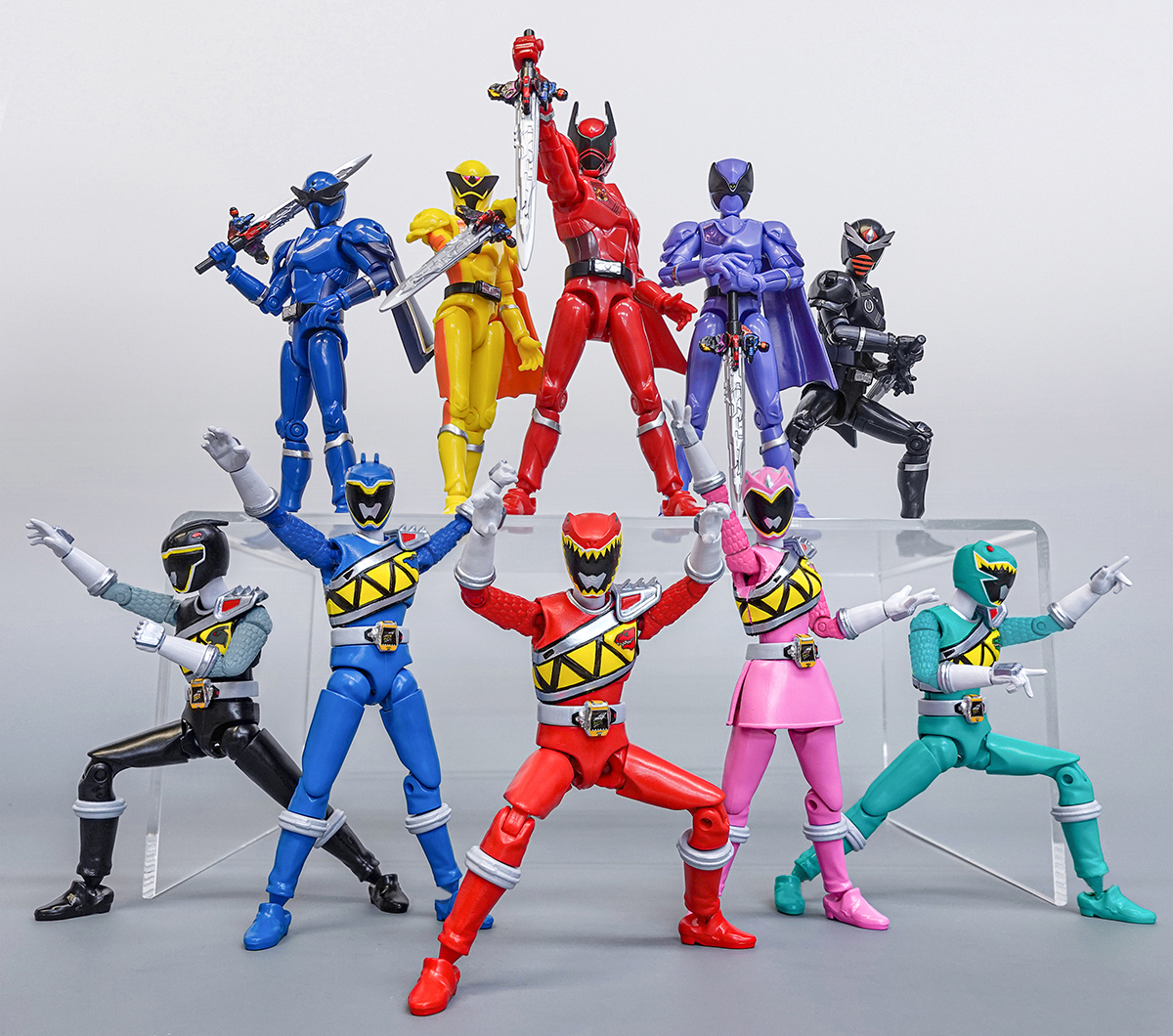 聞いて驚けぇぇ！只今より予約開始！SHODO SUPER 獣電戦隊キョウリュウ
