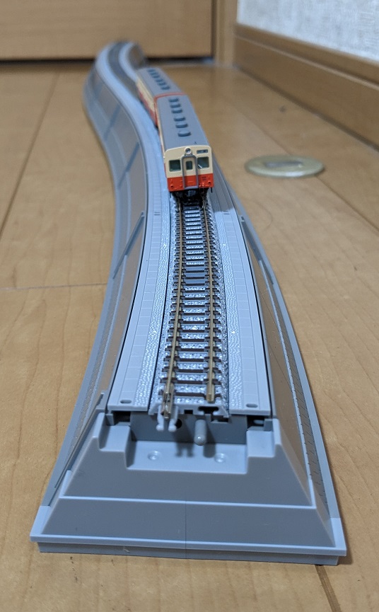 鉄道337 【築堤大カーブS字レールセット】購入しました これは