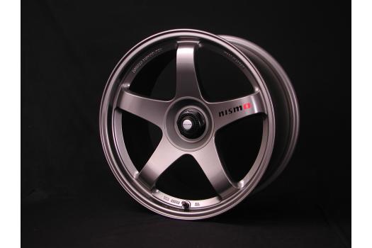 GT-R専用！ 軽量・高剛性の鍛造1ピースホイール限定発売 - 新車