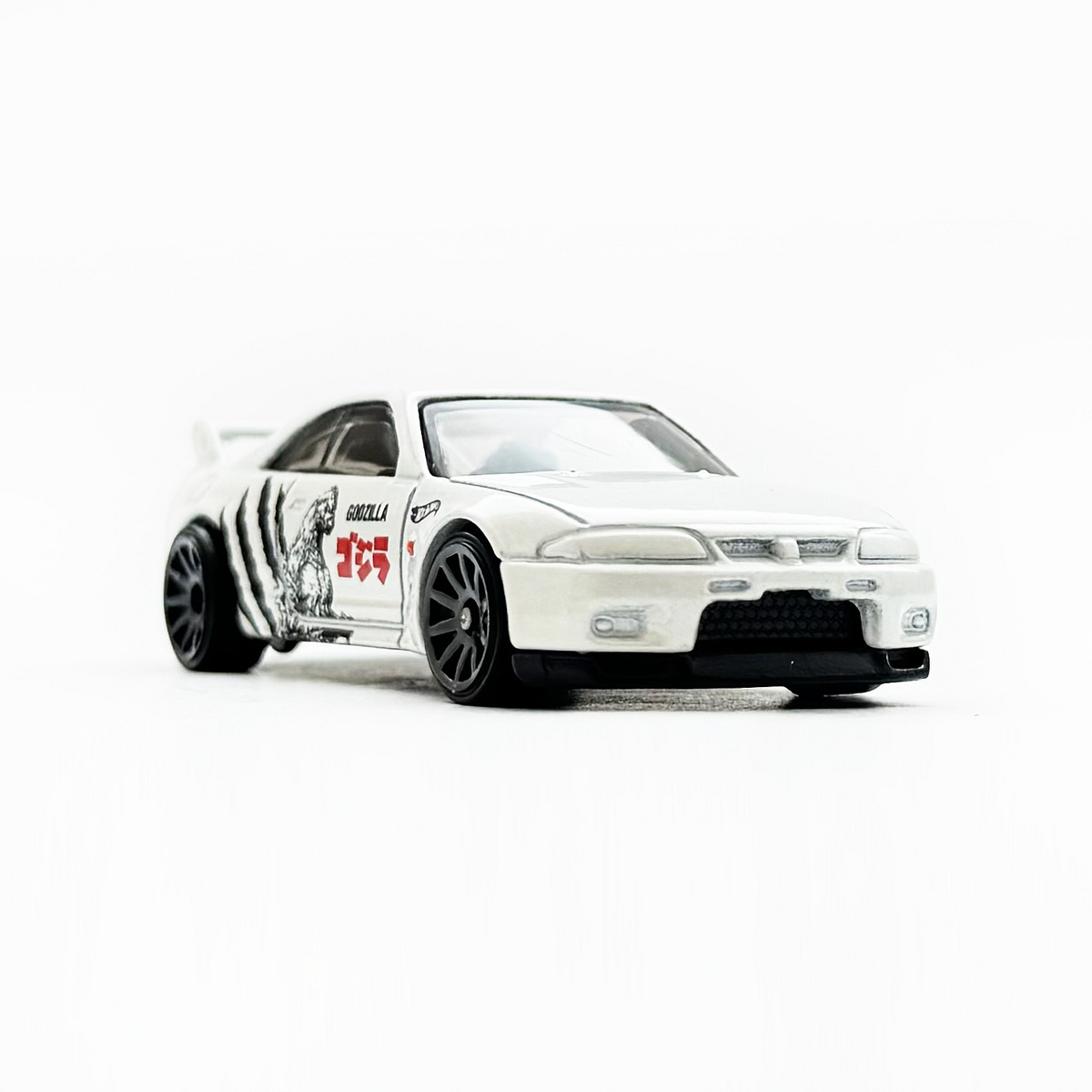 NISSAN SKYLINE GT-R [BCNR33] - 増えすぎたミニカーに愛を捧ぐ