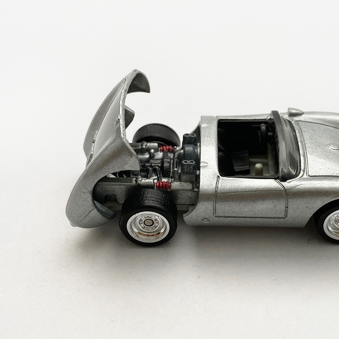 PORSCHE 550 SPYDER - 増えすぎたミニカーに愛を捧ぐ