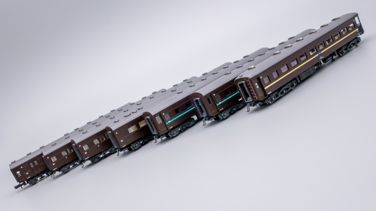 Nゲージ】C62蒸気機関車🚂の客車「スハ44系 特急はと」が入線🚃【鉄道