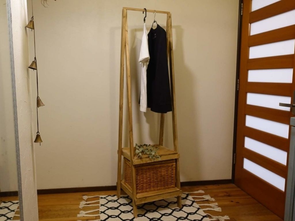DIY】2千円で作る1人用ハンガーラックの作り方。材料は