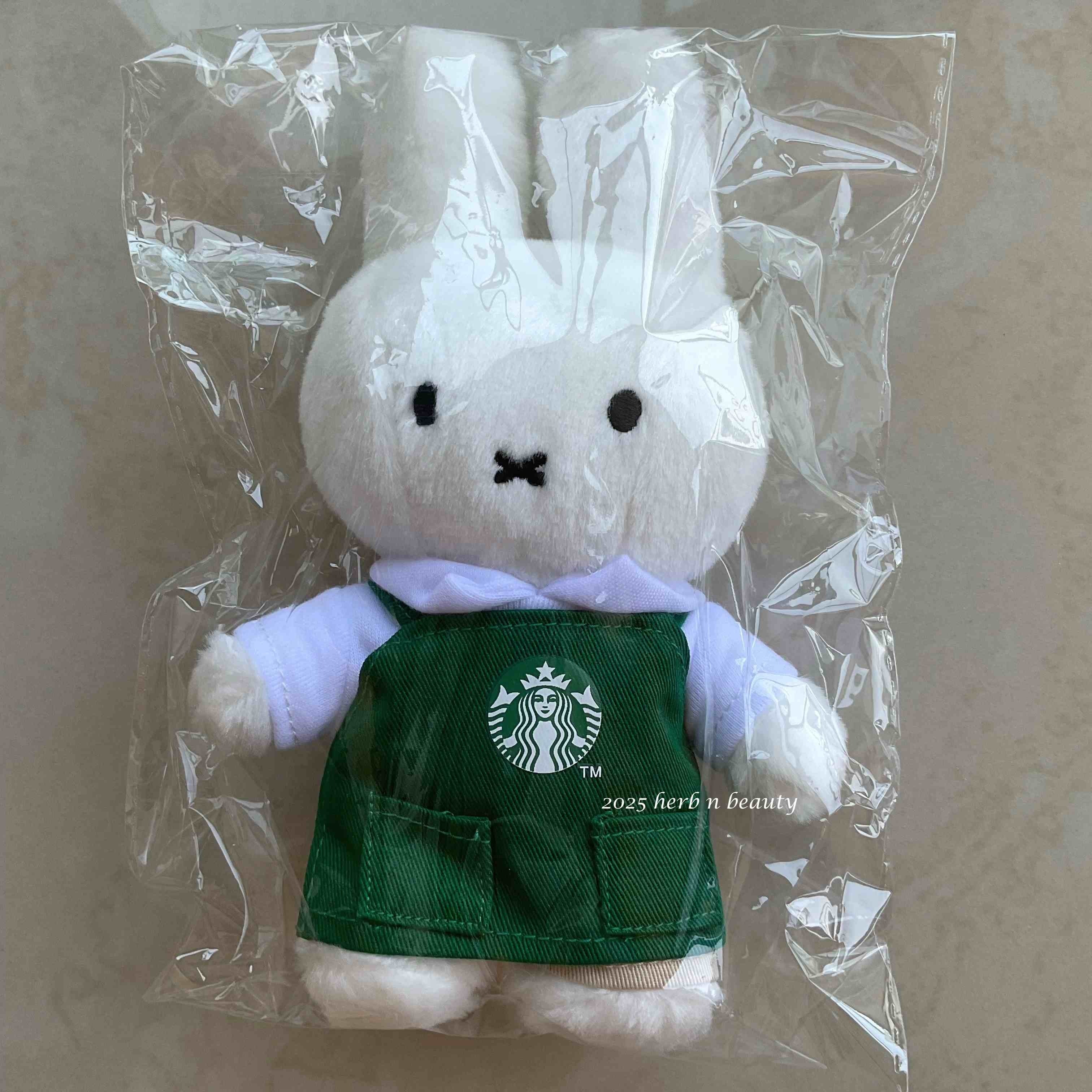 タイ スタバ】海外限定☆ミッフィー ぬいぐるみキーチェーン