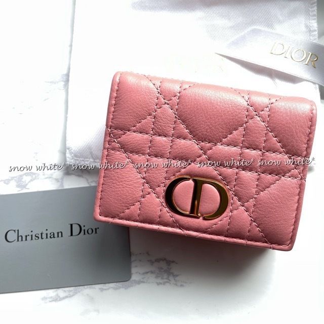 明日着 限定色 ピンク♪ Dior Caro コンパクトウォレット 折財布 (Dior