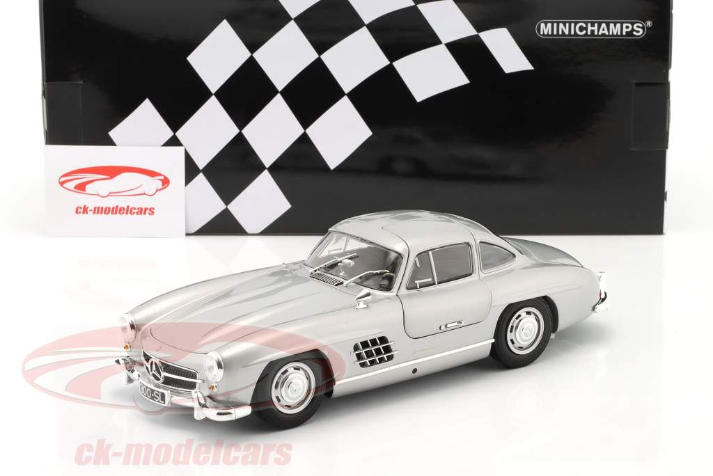 Minichamps 1:18 Mercedes-Benz 300 SL (W198) year 1955 silver