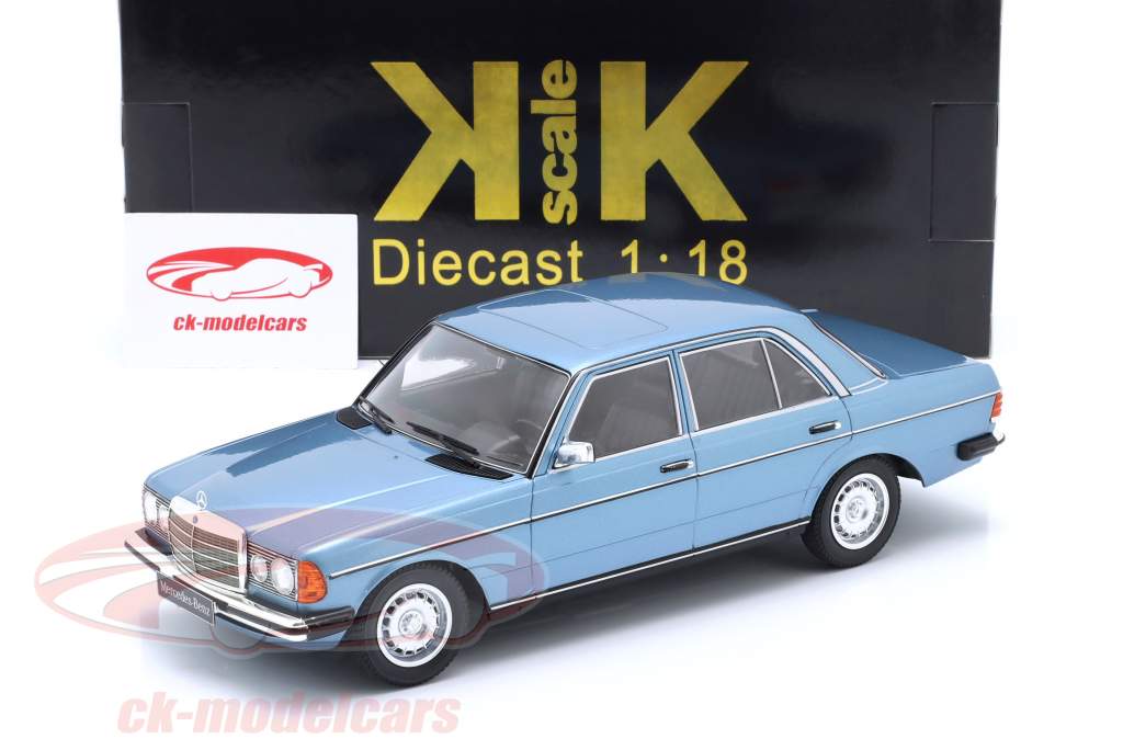KK-Scale 1:18 Mercedes-Benz 230E (W123) 建設年 1975 ライトブルー