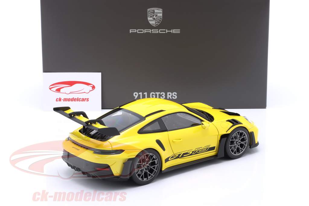 Norev 1:18 Porsche 911 (992) GT3 RS 建設年 2022 レーシングイエロー