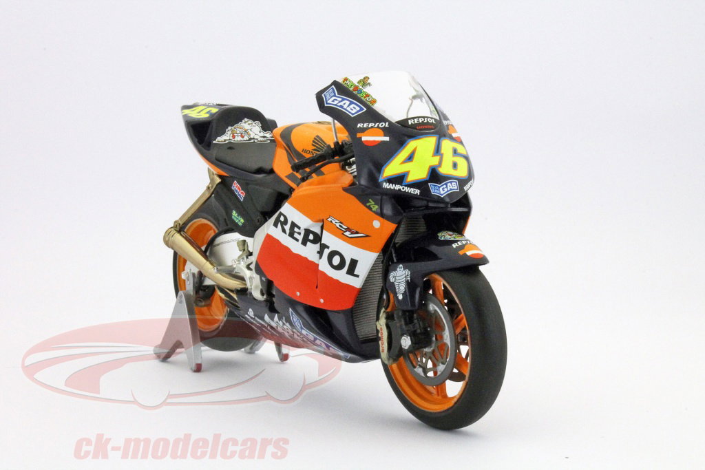 Ixo 1:12 Valentino Rossi Honda RC211V MotoGP #46 worldchampion