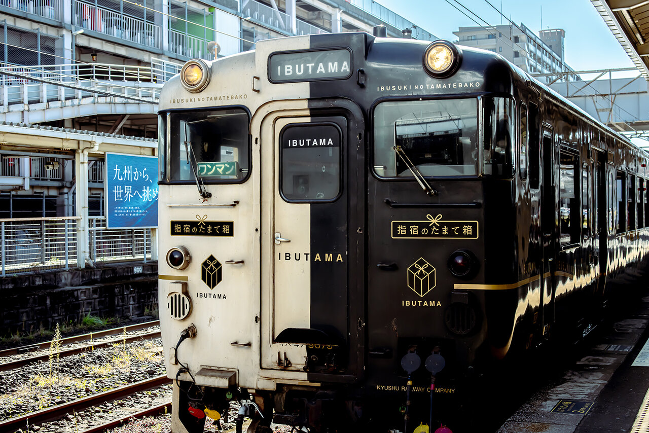 鹿児島Colors「第1回：6151が“特急 指宿のたまて箱”で旅する癒しの南