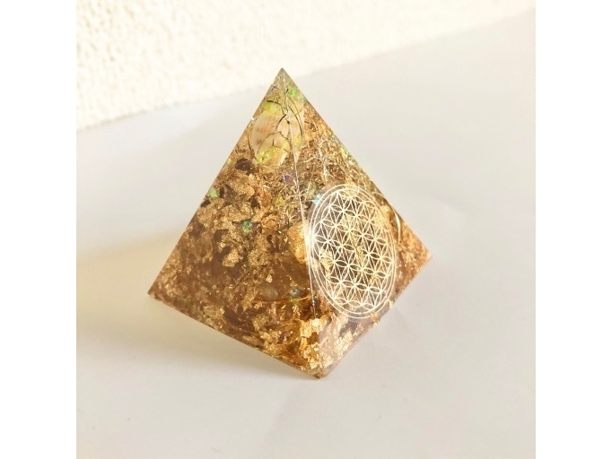 オルゴナイト講座】世界に一つだけのオルゴナイトピラミッドを作りま