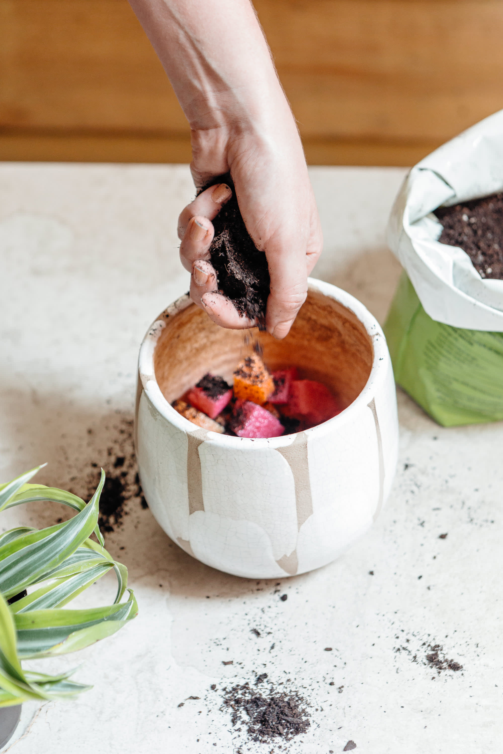 Use a Pool Noodle for Drainage in a Plant Pot Without Holes