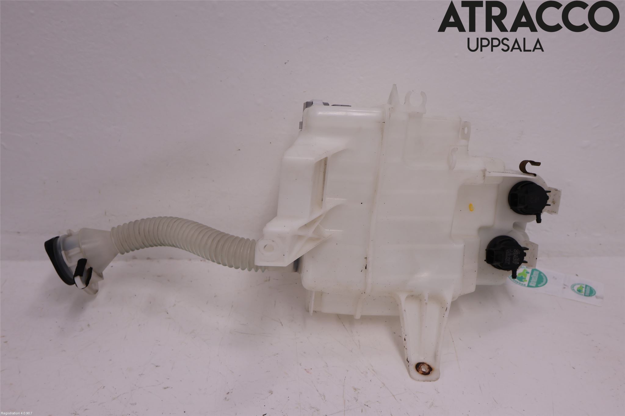 Toyota RAV 4 III (_A3_) Sprinkler container 060851205, 8535542051