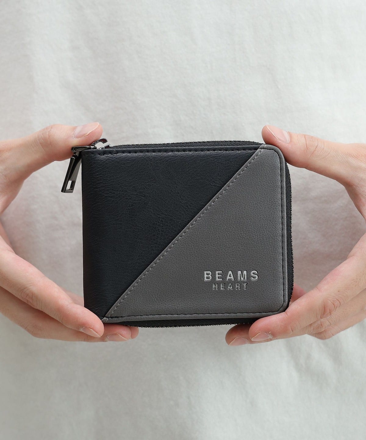 BEAMS HEART (BEAMS HEART) Switching Faux Leather Zip Wallet