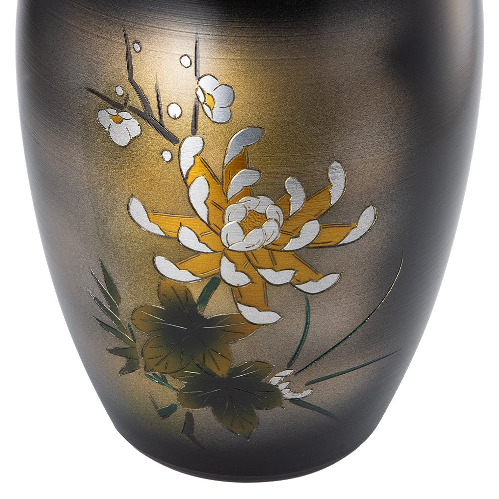仏壇用花瓶・お盆用花瓶 アルミ製 太夏目型 菊四君子彫金入り (一対) 9