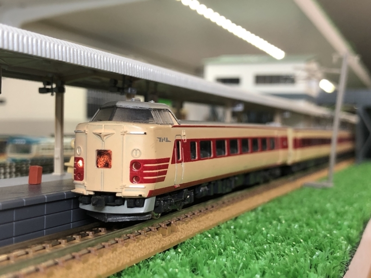 □ジャンク整備□TOMIX 2318ほか 国鉄381系特急電車 - 「大体」で