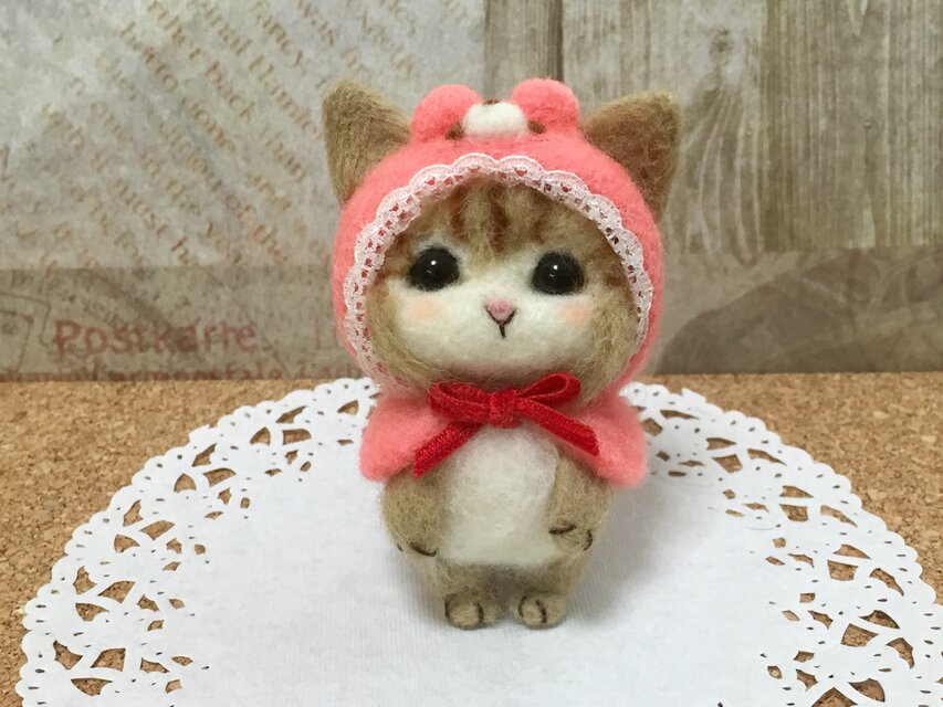 羊毛フェルト 赤ずきんちゃん？ くまずきんちゃん にゃんこ | iichi