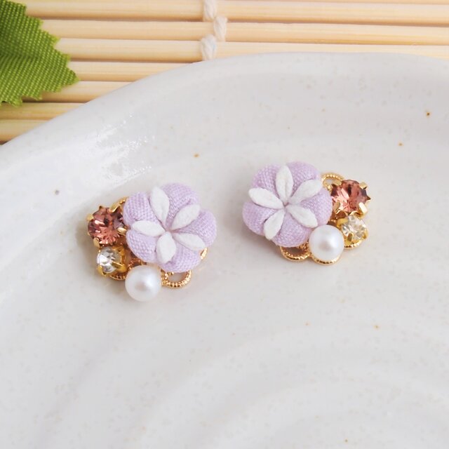 朝顔と夏のかけらピアス （ つまみ細工＊受注制作 ） | iichi 日々の