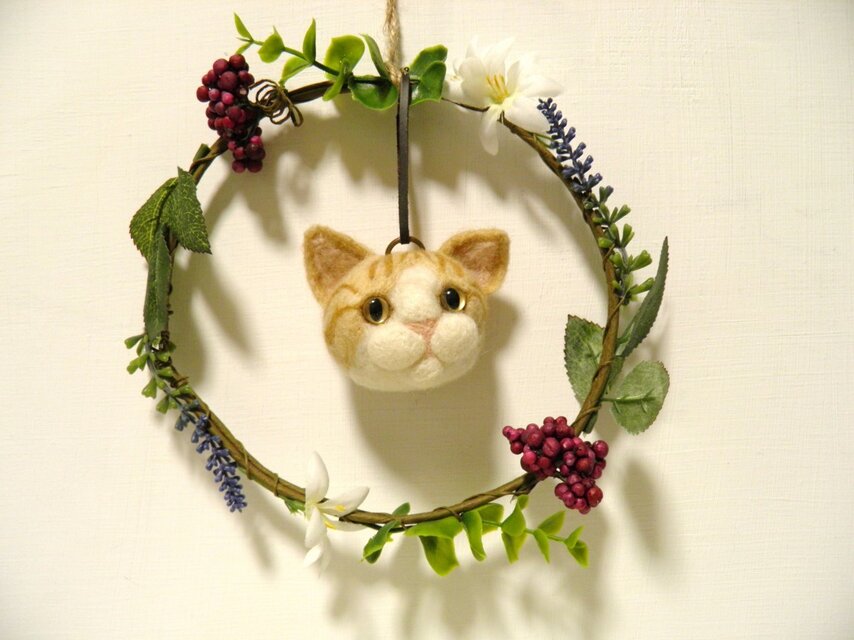ねこあたまストラップ はちわれ茶トラ | iichi 日々の暮らしを心地よく