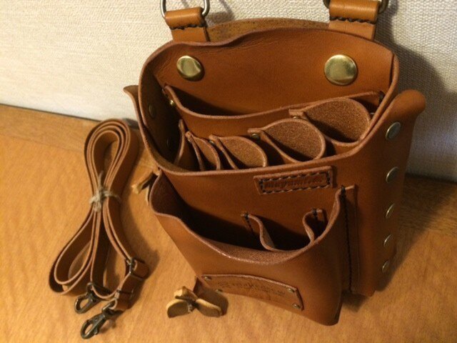 ウォッシュ加工本革レザーヌメ高級キャメルシザーケース | iichi 日々