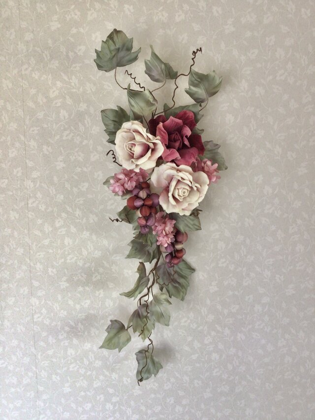 布花ぶどうと薔薇リース | iichi 日々の暮らしを心地よくする