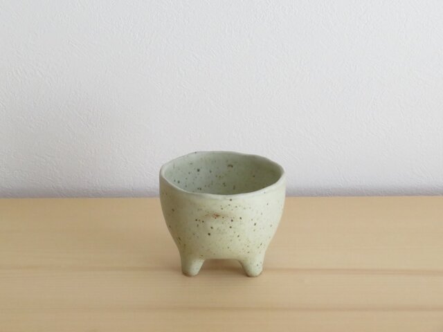 3つ足植木鉢 CC003 | iichi 日々の暮らしを心地よくするハンドメイドや