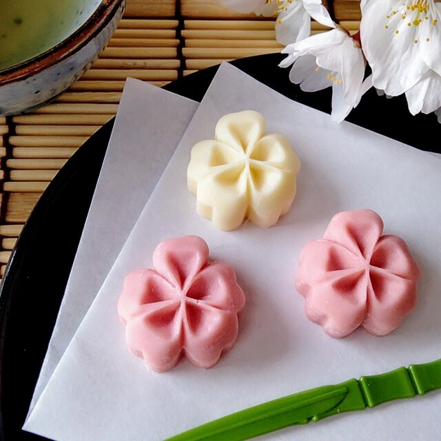 桜（さくら）のチョコレート型（和菓子） シリコンモールド お菓子