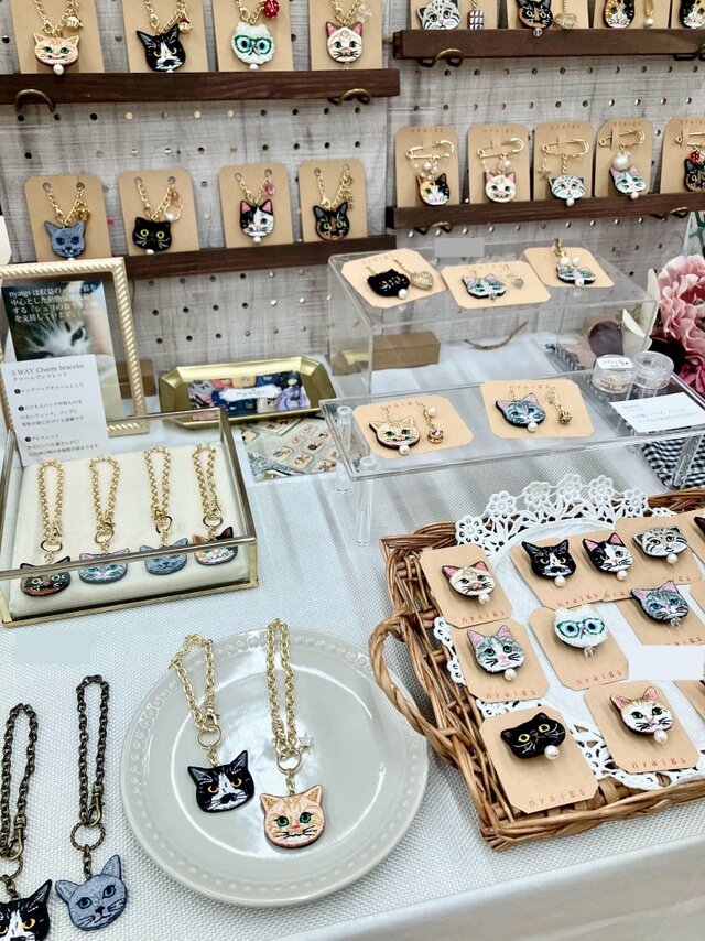 猫さん刺繍と3wayチャームブレスレット | iichi 日々の暮らしを