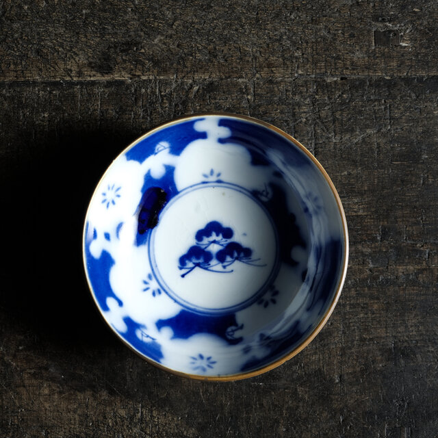 おめでたい絵付け◇松と梅。伊万里 松梅文染付鉢 碗 骨董/antiques