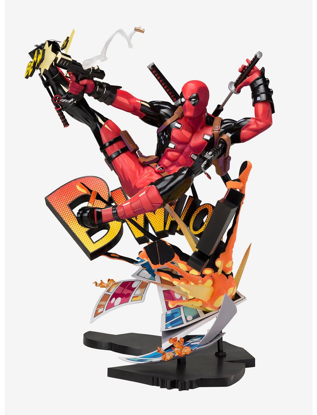 Marvel Deadpool Breaking the Fourth Wall Collectible Figure | BoxLunch