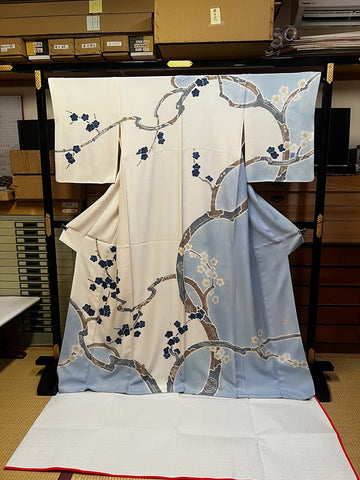 Inside the Atelier; Ogura Atsushi. – 銀座もとじオンラインショップ