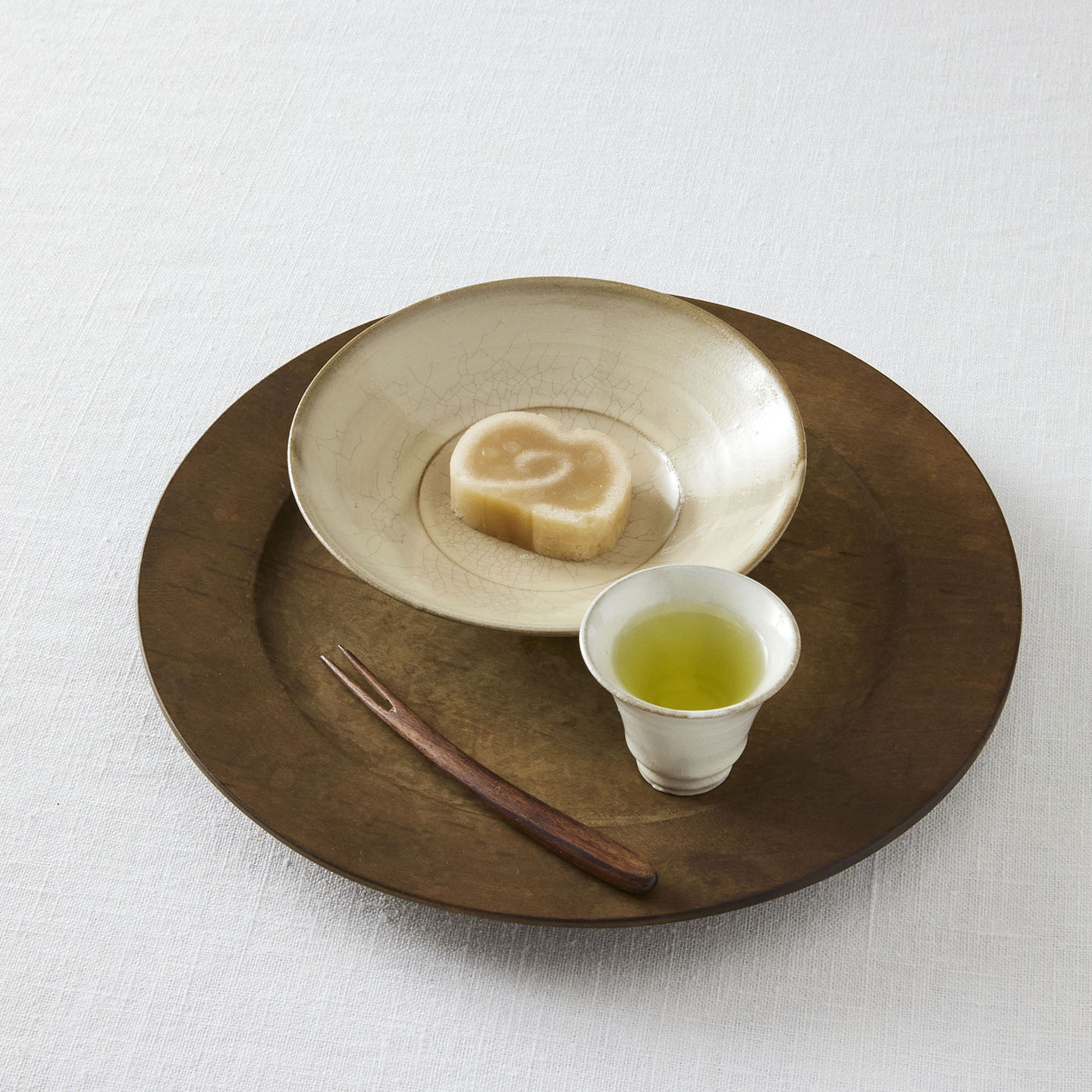 荒賀文成 ヒビ粉引き5寸つば皿(荒賀文成) – 煎茶堂東京オンライン