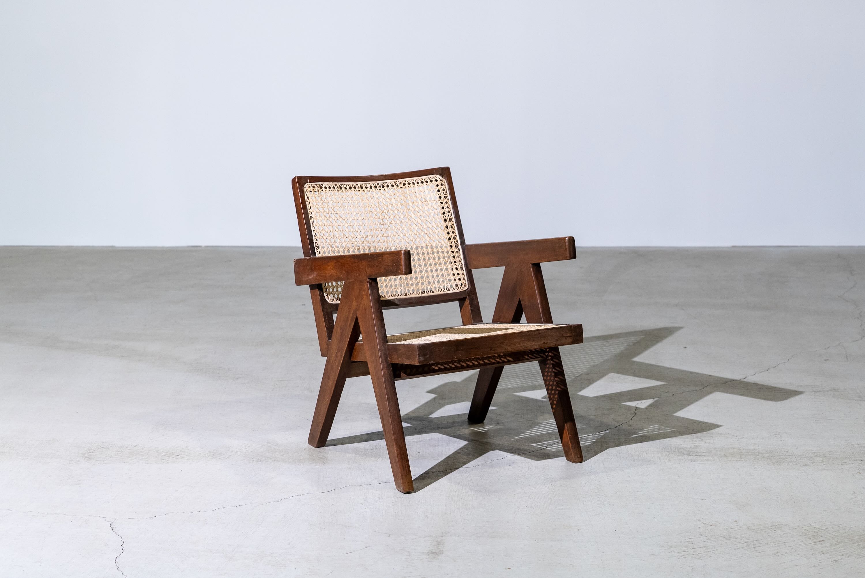 Pierre Jeanneret (ピエール・ジャンヌレ) | Easy Chair | Gallery Attic