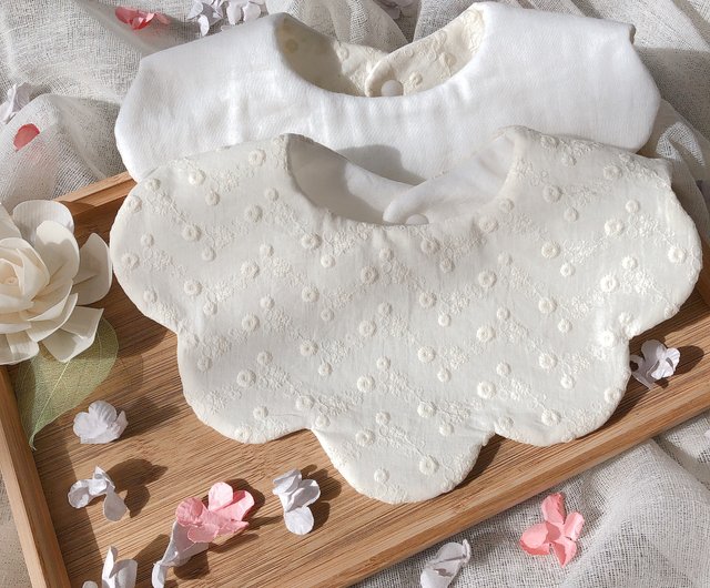 Baby bib / お花刺繍のもくもくスタイ FUJI -Handmade- | スタイ - Pinkoi