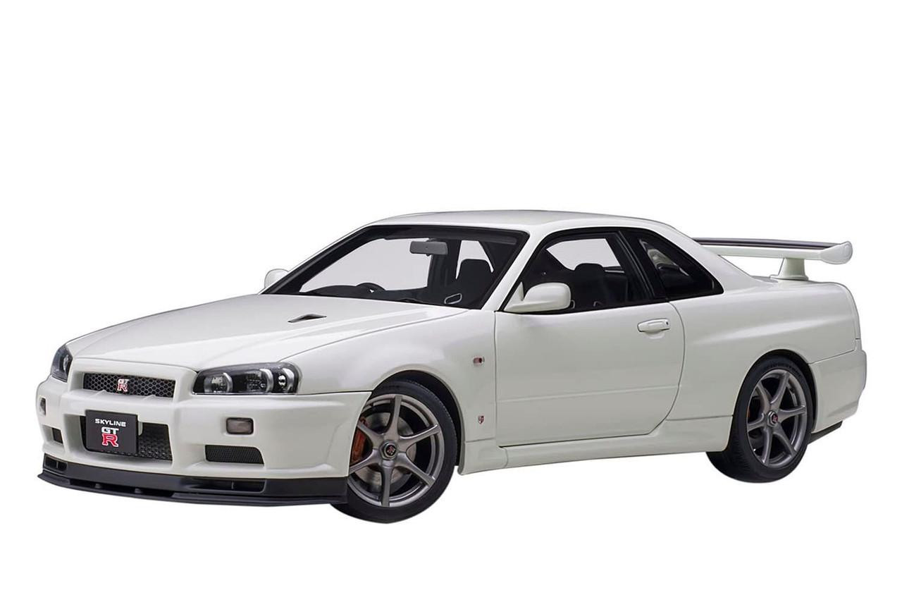 1/18 Nissan Skyline GT-R (R34) V-Spec II (White Pearl) Finished Model