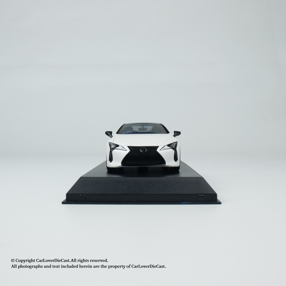 Kyosho 1:43 LEXUS LC500 