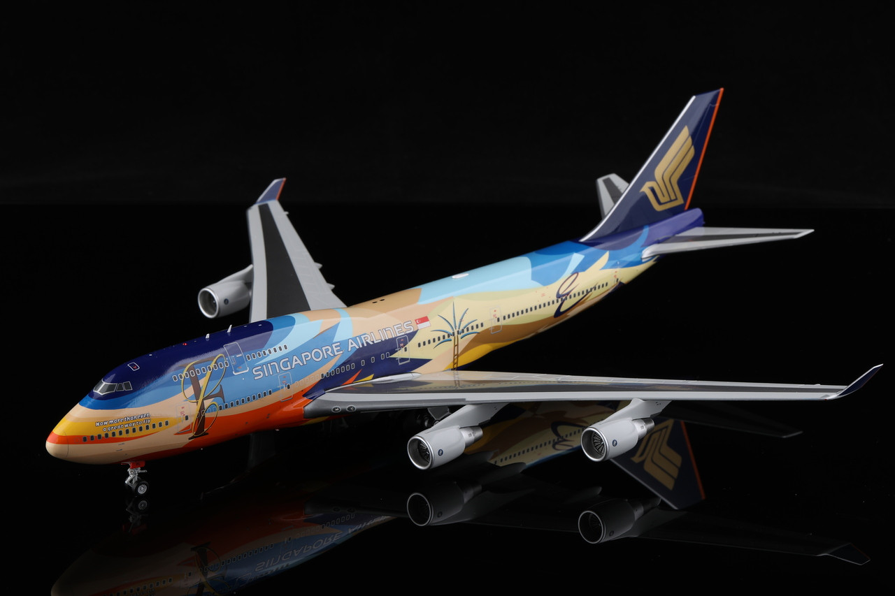 Singapore Airlines B747-400 9V-SPL 