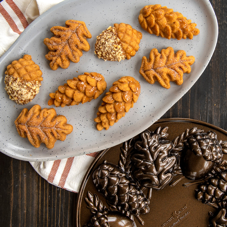 Woodland Cakelet Pan | Mini Cake Pans | Fall Bakeware | Nordic Ware