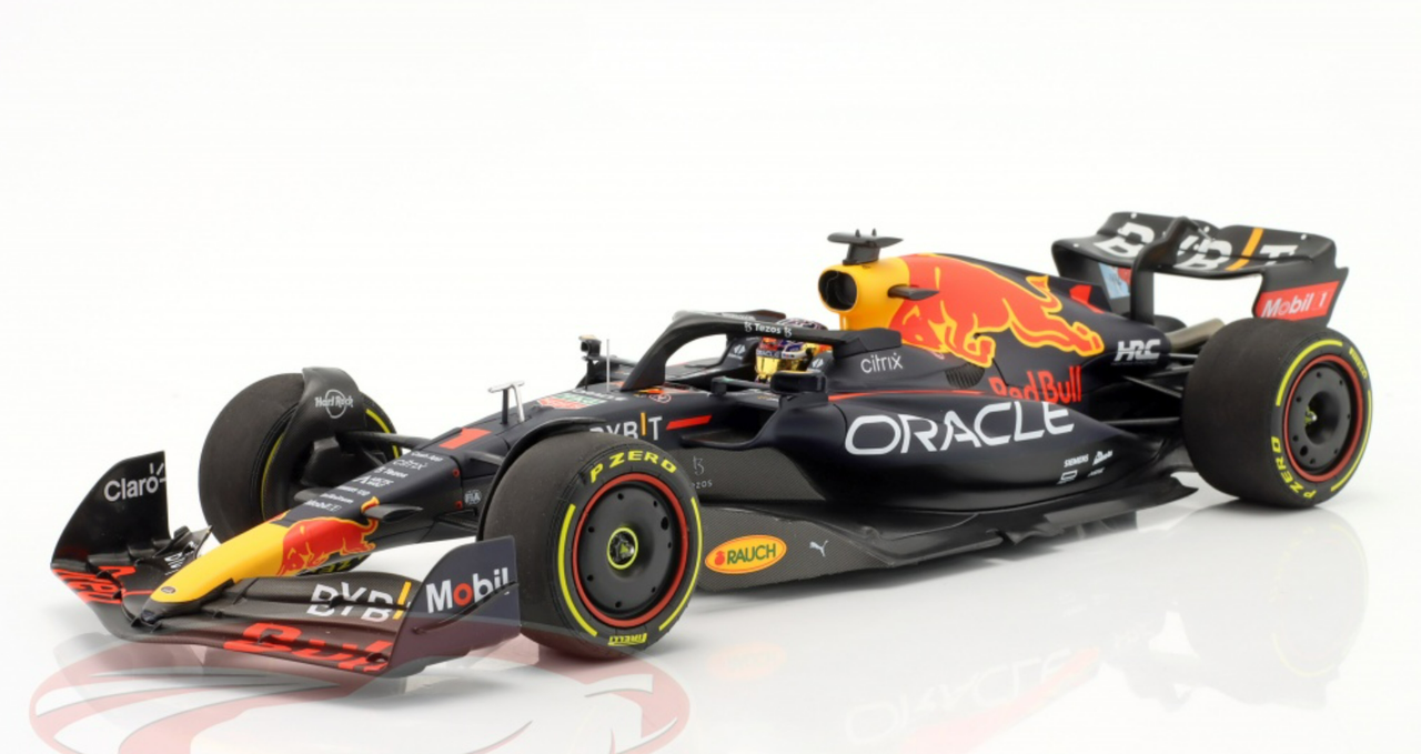 1/18 Minichamps 2022 Formula 1 Max Verstappen Red Bull RB18 #1