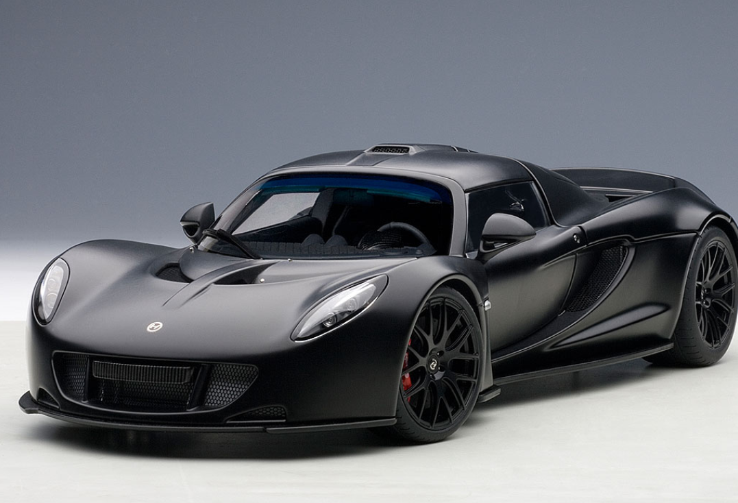 1/18 AUTOart Hennessey Venom GT Spyder (Matte Carbon Black) Car