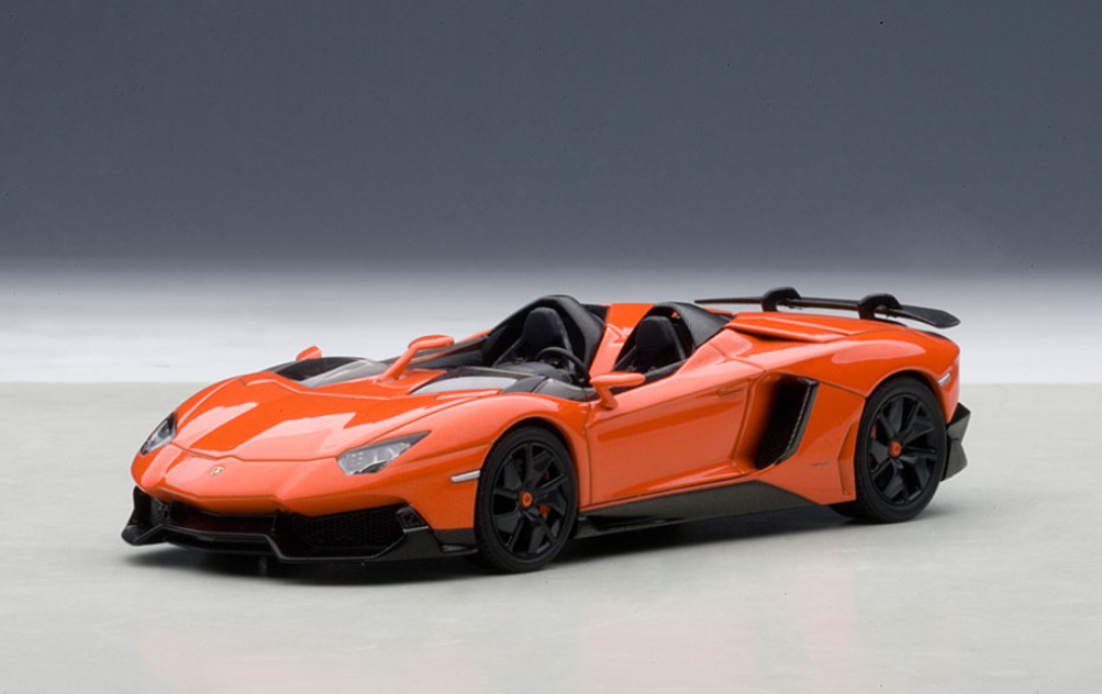 1/43 AUTOart LAMBORGHINI AVENTADOR J (ARANCIO ARGOS/PEARL ORANGE