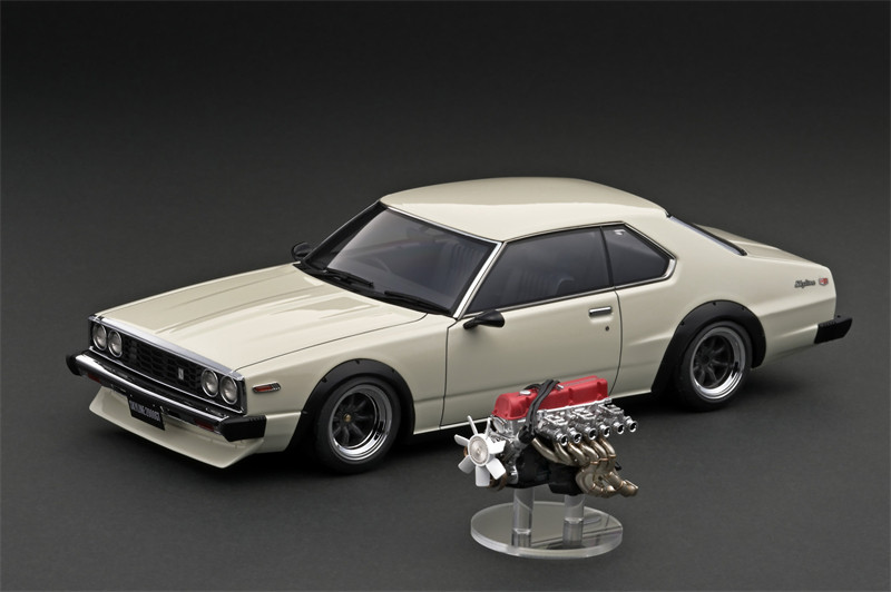 SKYLINE 2000 GTX-E S プラモデル 1/20 BANDAI SKYLINE 2000 GTX-E S